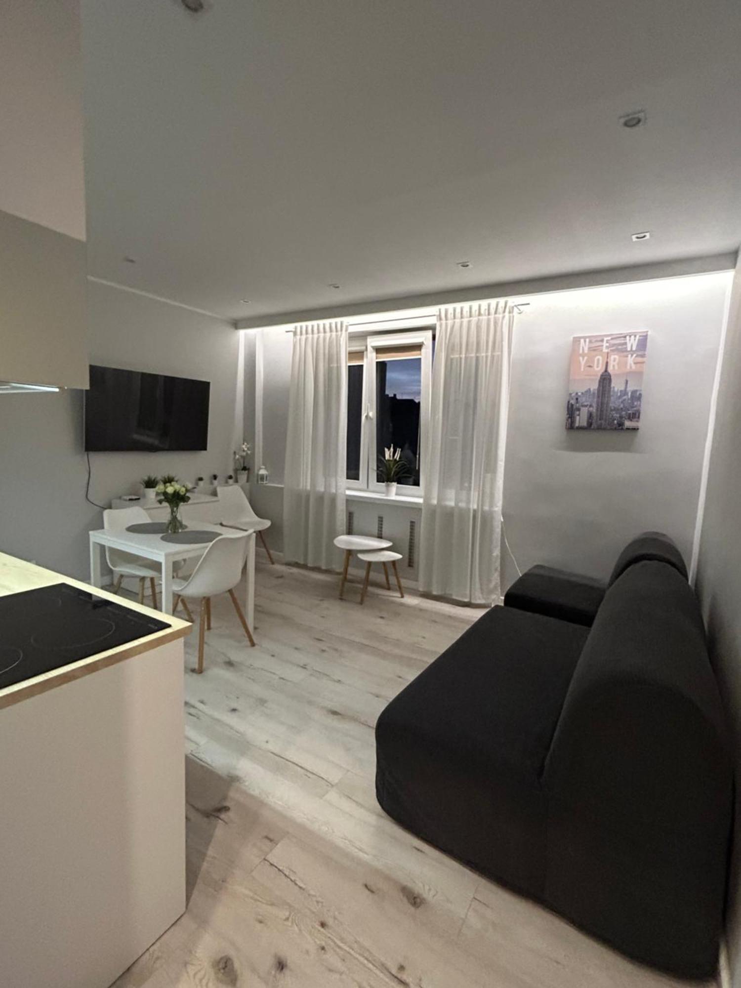 Apartament Na Dworcowej Centrum Parking Gratis Wrocław Buitenkant foto