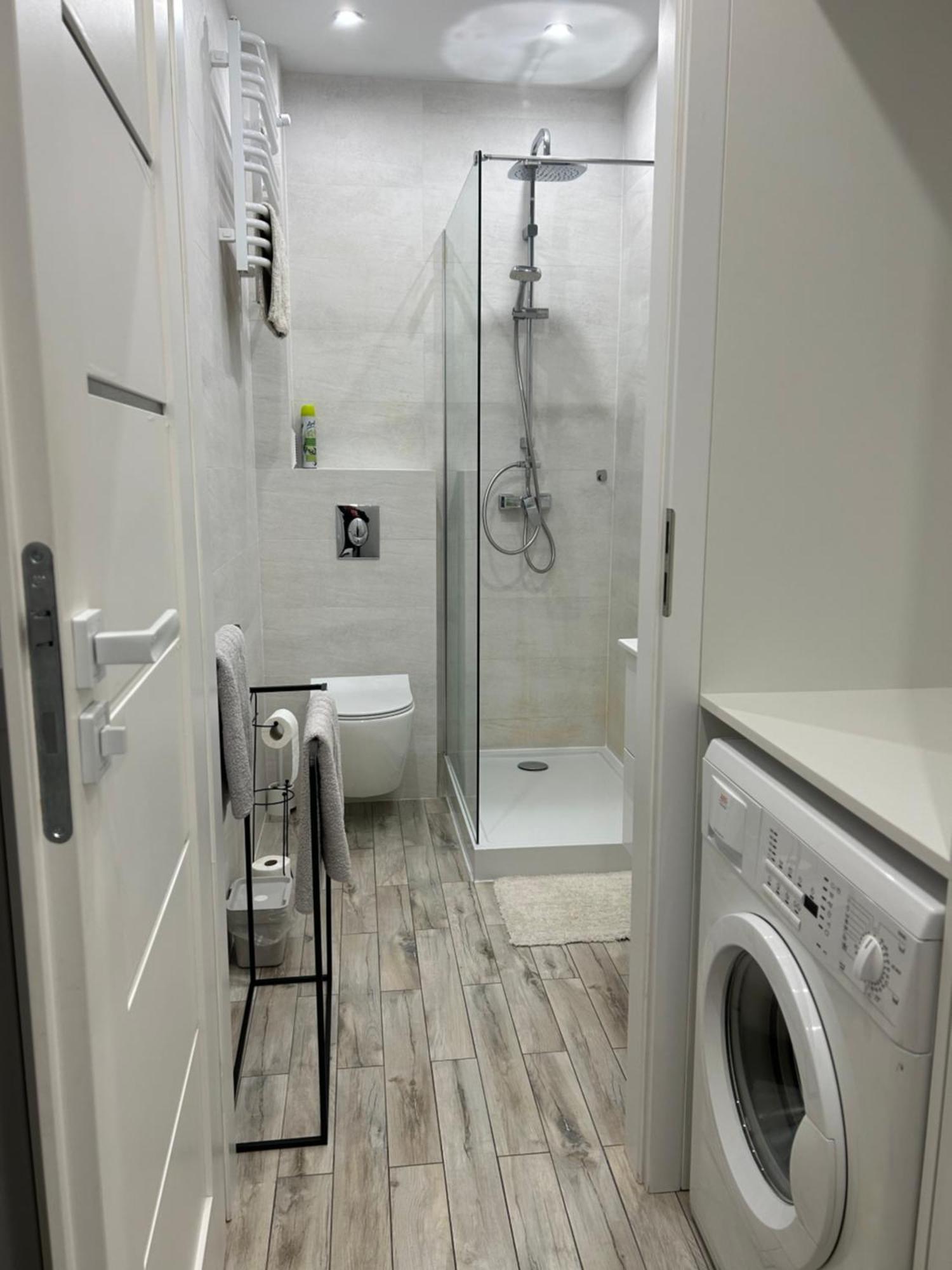 Apartament Na Dworcowej Centrum Parking Gratis Wrocław Buitenkant foto